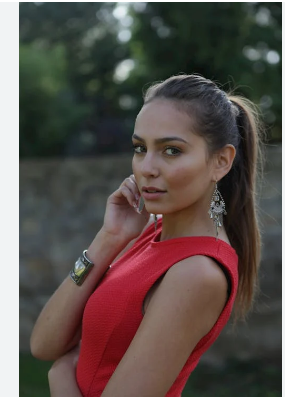 <strong>nina G</strong>